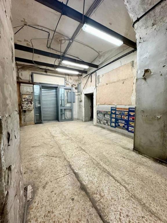 appartamento in affitto a Napoli in zona Stella