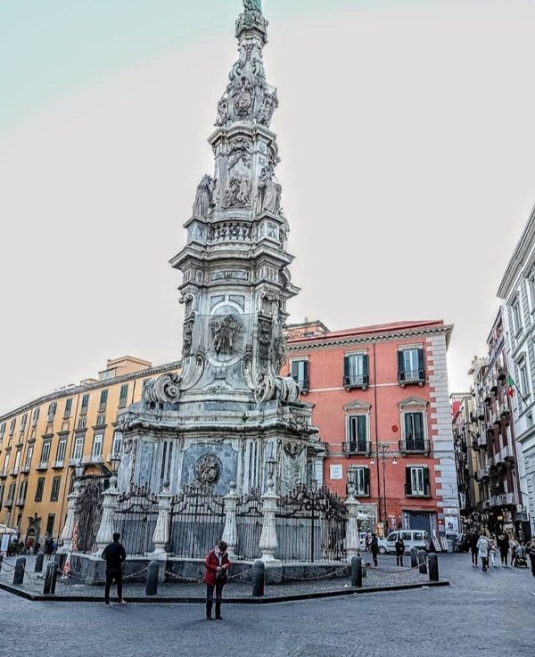 negozio in affitto a Napoli