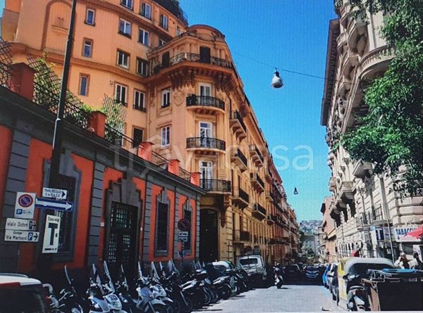appartamento in affitto a Napoli in zona Chiaia