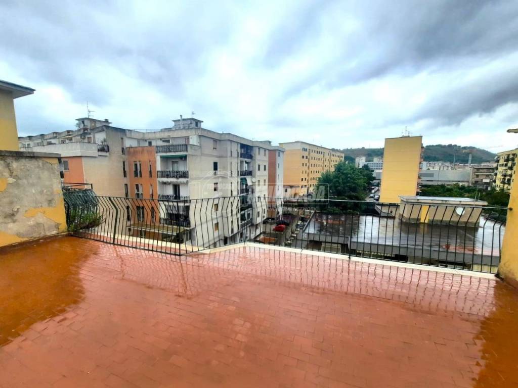 appartamento in affitto a Napoli in zona Bagnoli