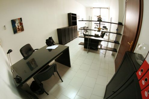 ufficio in affitto a Napoli in zona Vicaria