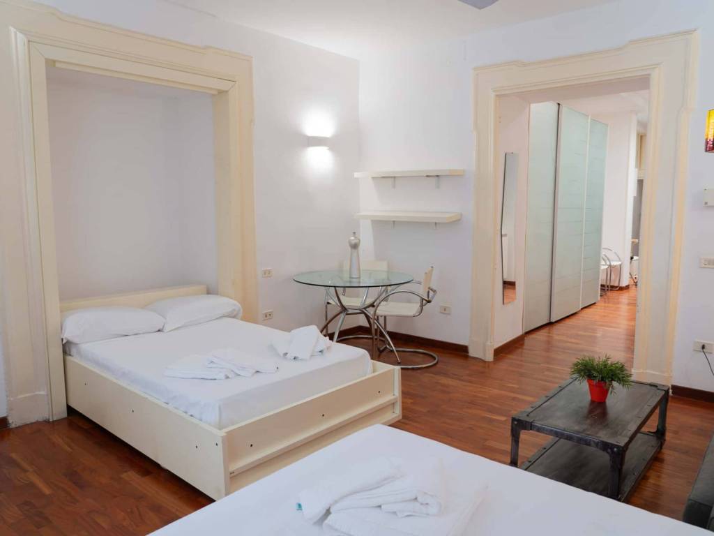 appartamento in affitto a Napoli in zona Chiaia