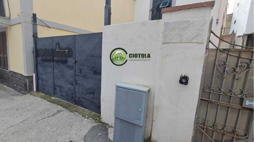 monolocale in affitto a Napoli in zona Bagnoli