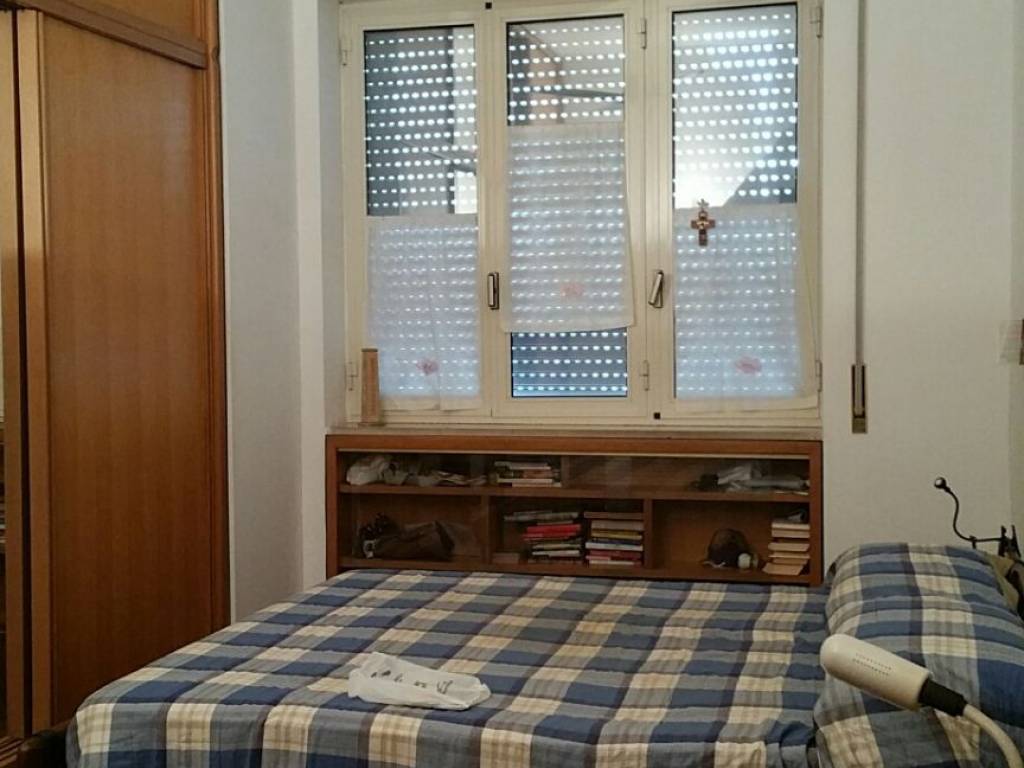 appartamento in affitto a Napoli in zona Chiaia