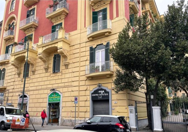 monolocale in affitto a Napoli in zona Chiaia