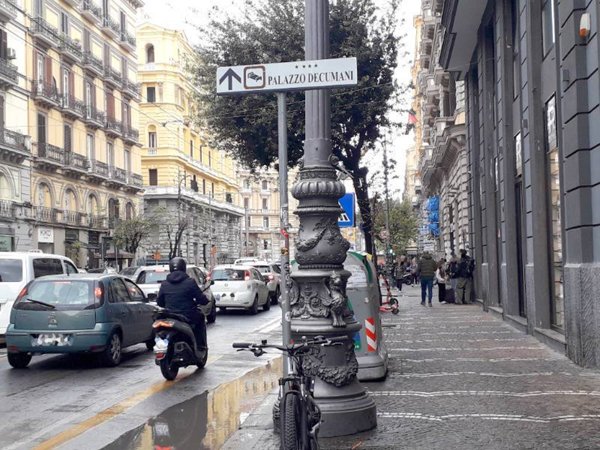locale commerciale in affitto a Napoli in zona Pendino / San Giuseppe