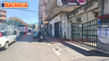 negozio in affitto a Napoli