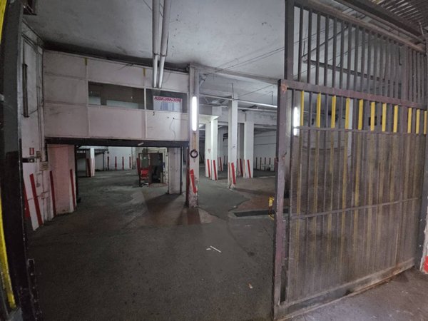 ufficio in affitto a Napoli in zona Soccavo