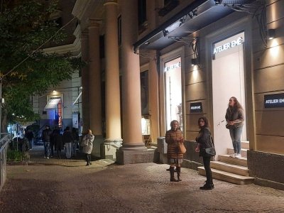 negozio in affitto a Napoli in zona Vomero