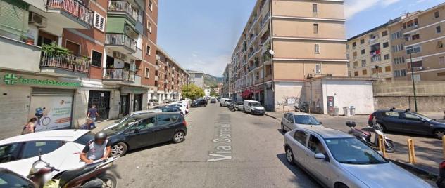 negozio in affitto a Napoli in zona Soccavo