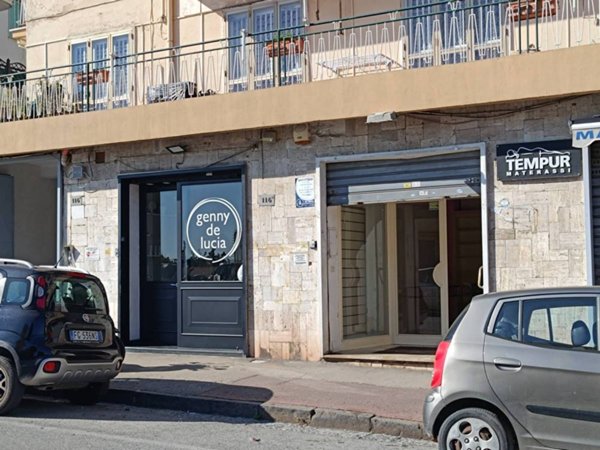 negozio in affitto a Napoli in zona Posillipo