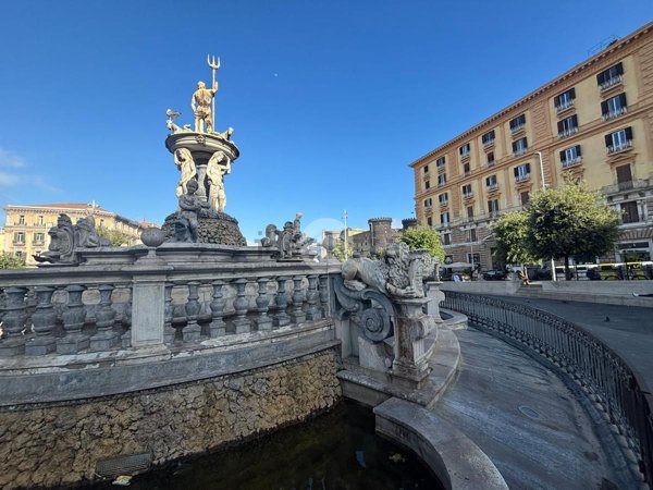 locale commerciale in affitto a Napoli in zona San Ferdinando