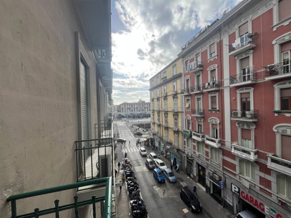 ufficio in affitto a Napoli in zona San Lorenzo