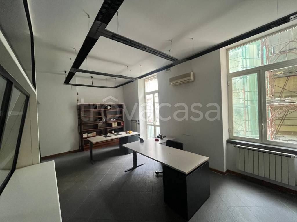 ufficio in affitto a Napoli in zona San Lorenzo