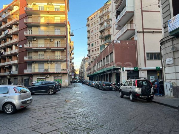 trivano in affitto a Napoli in zona Arenella