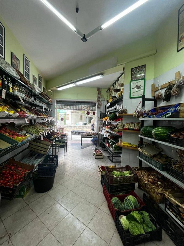 locale commerciale in affitto a Napoli in zona Soccavo