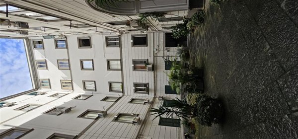 locale di sgombero in affitto a Napoli in zona Vomero