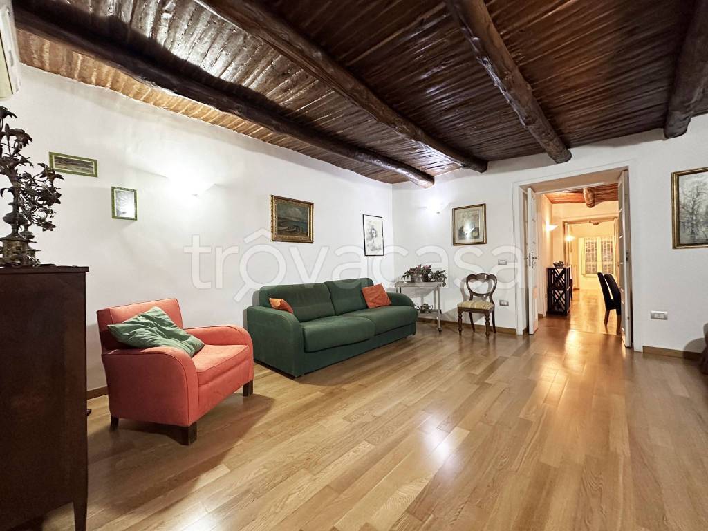 appartamento in affitto a Napoli in zona San Ferdinando