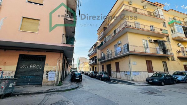 negozio in affitto a Napoli in zona Secondigliano
