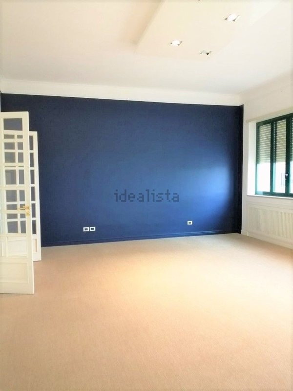 appartamento in affitto a Napoli in zona Chiaia