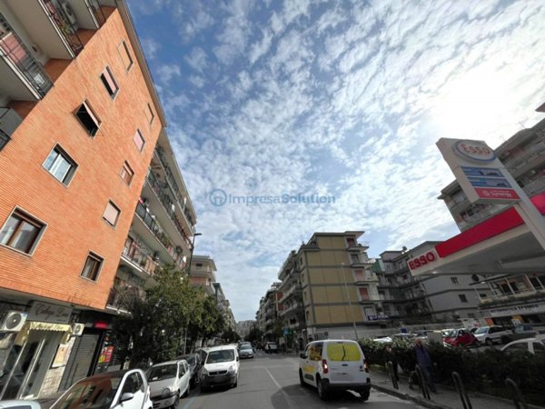 negozio in affitto a Napoli in zona Soccavo