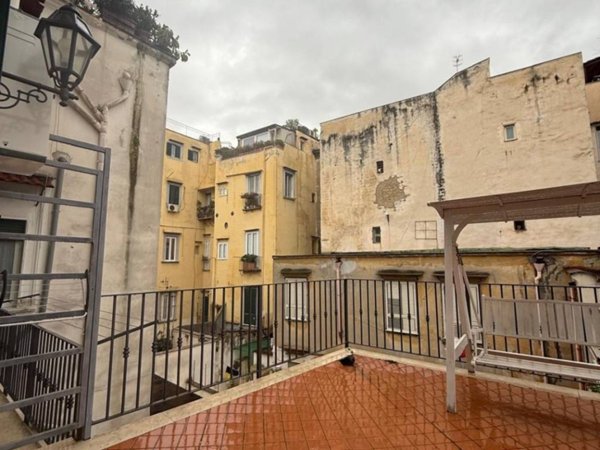 appartamento in affitto a Napoli in zona San Ferdinando