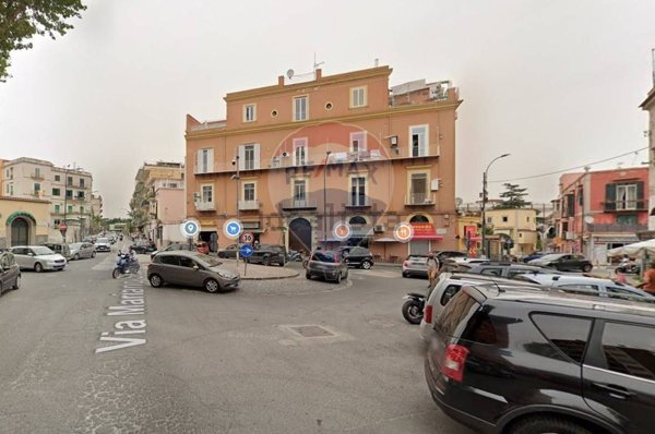 negozio in affitto a Napoli in zona Chiaiano