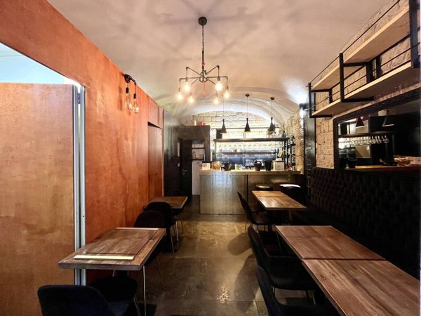 negozio in affitto a Napoli