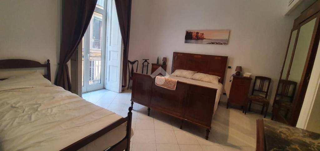 appartamento in affitto a Napoli in zona Porto