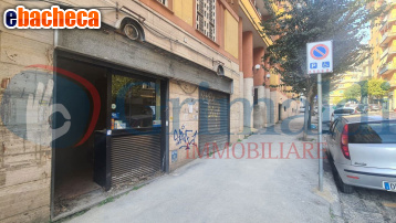 negozio in affitto a Napoli
