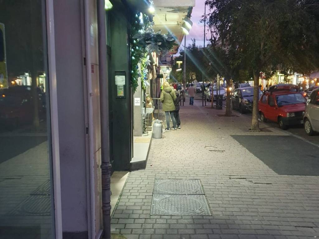 negozio in affitto a Napoli in zona Soccavo