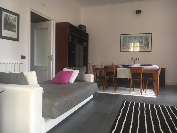 appartamento in affitto a Napoli in zona Chiaia