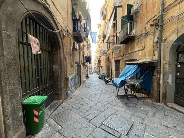 monolocale in affitto a Napoli