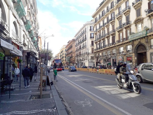 locale commerciale in affitto a Napoli in zona Pendino / San Giuseppe