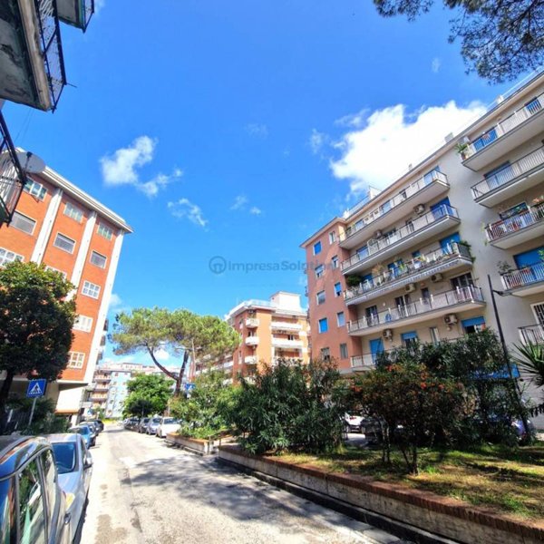 locale commerciale in affitto a Napoli in zona Capodimonte / Colli Aminei