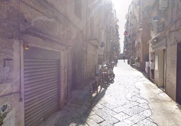 negozio in affitto a Napoli in zona Montecalvario