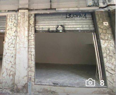 negozio in affitto a Napoli in zona Fuorigrotta