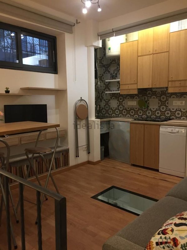 appartamento in affitto a Napoli in zona Chiaia