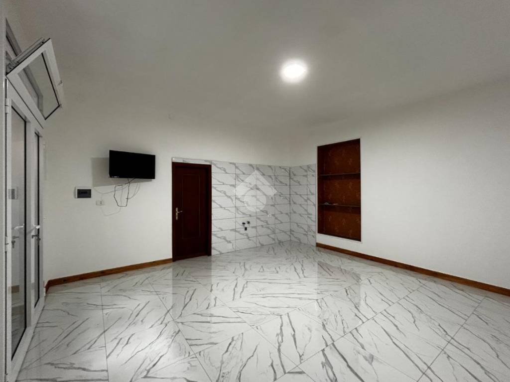 appartamento in affitto a Napoli in zona San Carlo all'Arena