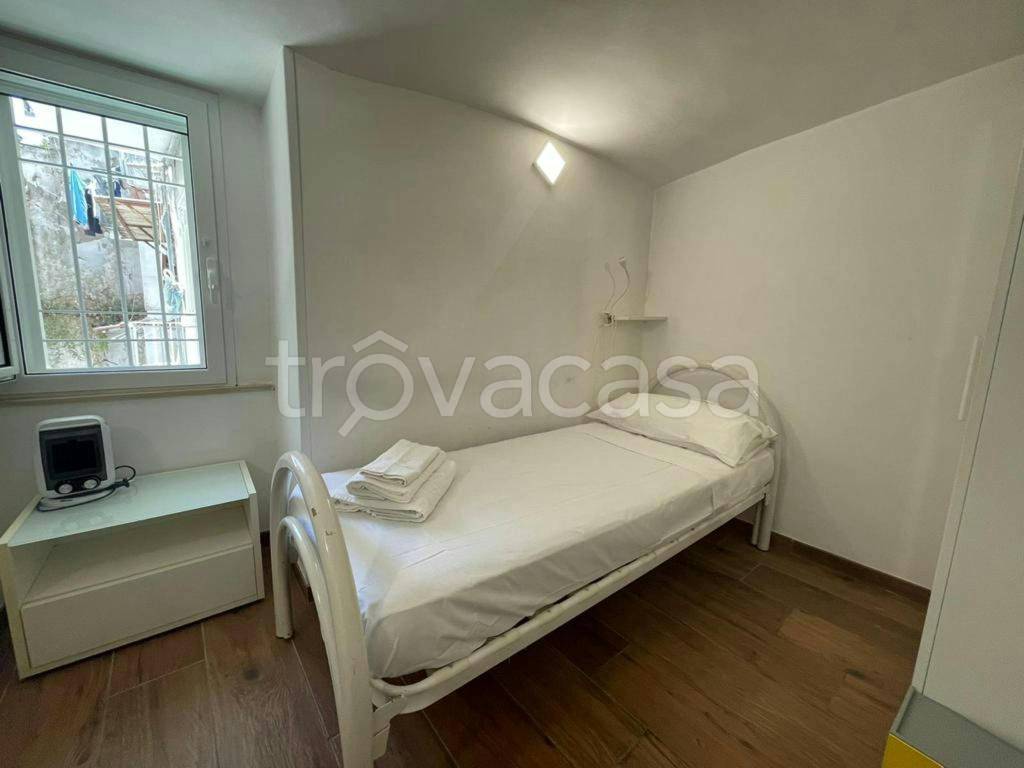 appartamento in affitto a Napoli in zona Stella