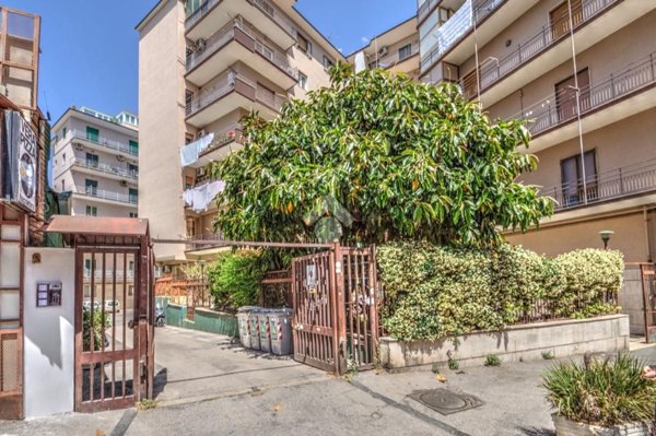 appartamento in affitto a Napoli in zona Chiaia
