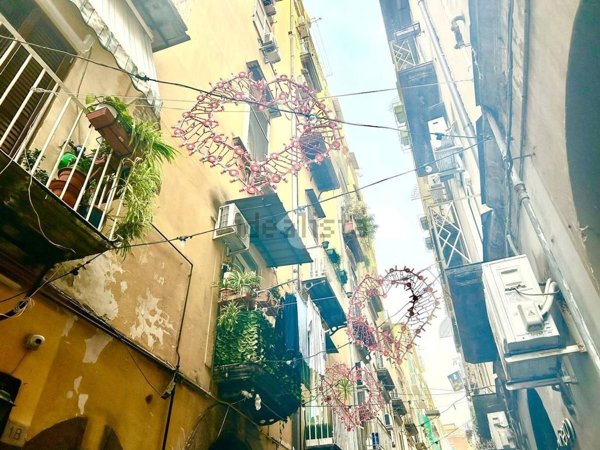 appartamento in affitto a Napoli in zona Chiaia