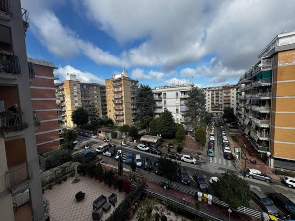 appartamento in affitto a Napoli in zona Capodimonte / Colli Aminei