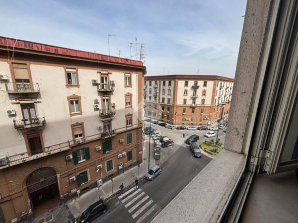 ufficio in affitto a Napoli