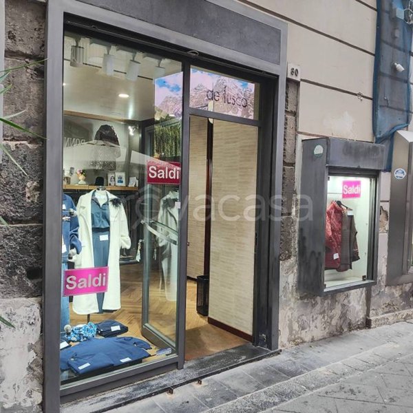 trivano in affitto a Napoli in zona San Ferdinando