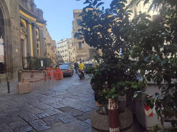negozio in affitto a Napoli
