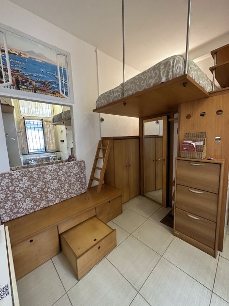 monolocale in affitto a Napoli