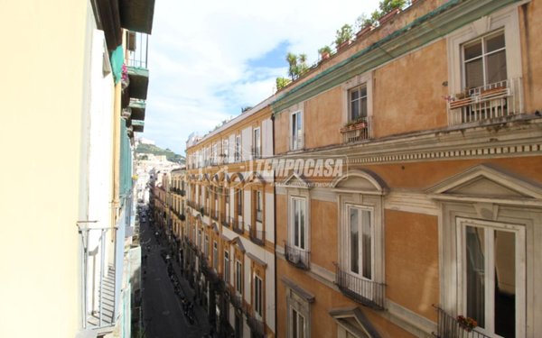 appartamento in affitto a Napoli in zona Chiaia