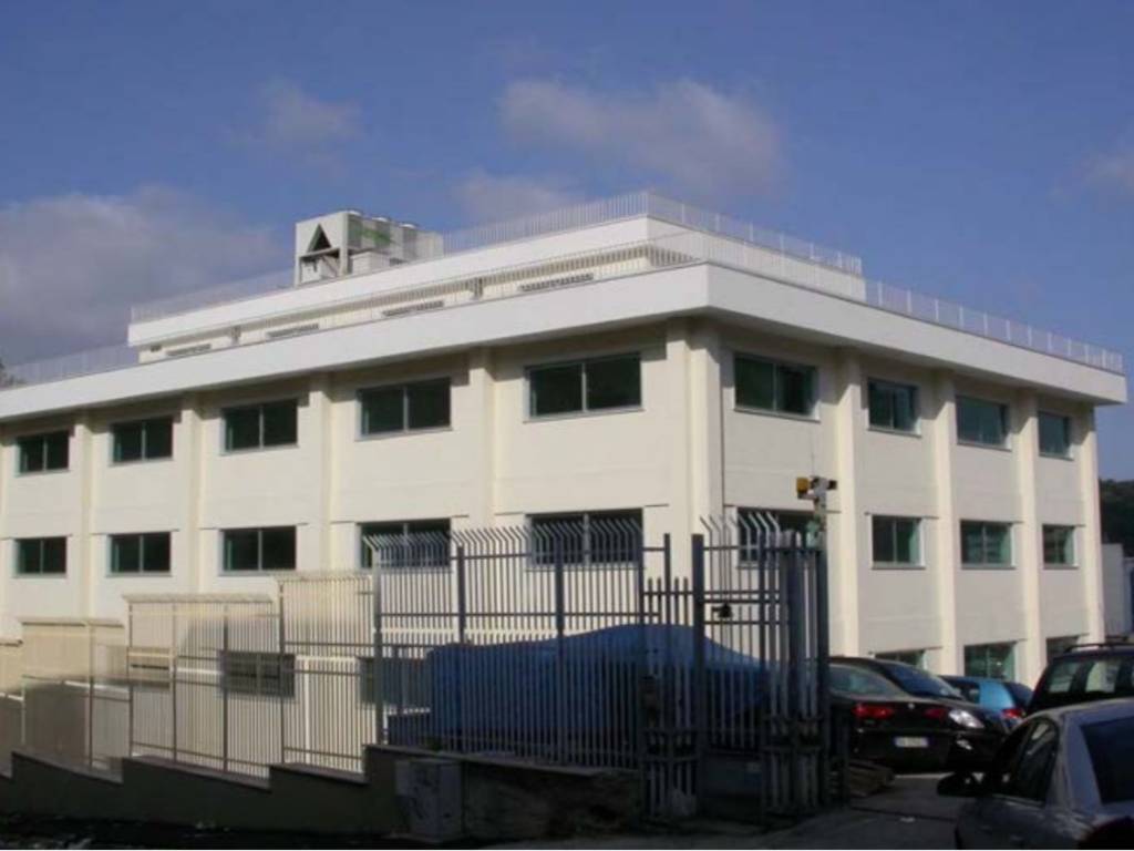 intera palazzina in affitto a Napoli in zona Scampia