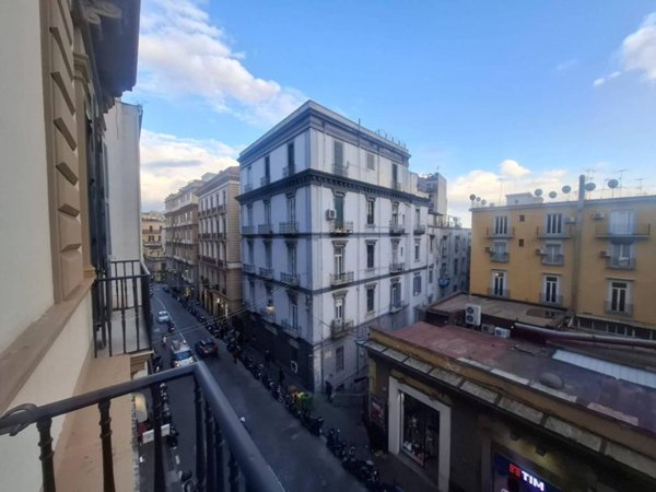 appartamento in affitto a Napoli in zona Chiaia